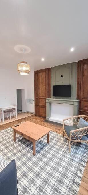 Catel Duplex Coeur De Ville De Saint Dizier 2 Chambres エクステリア 写真